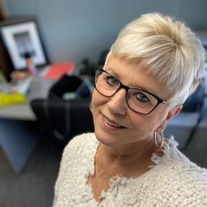 Meet your Posher, Ray ann